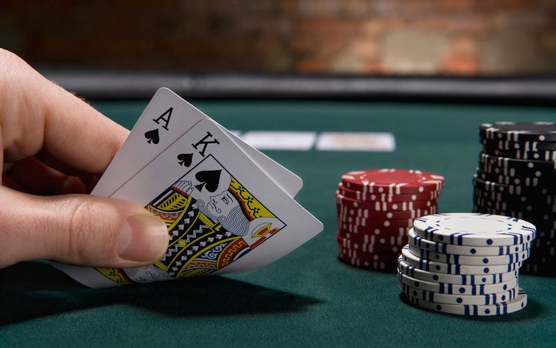 Cách tính equity trong poker bằng cách thủ công