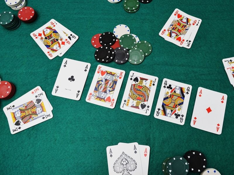 Equity trong poker là gì?